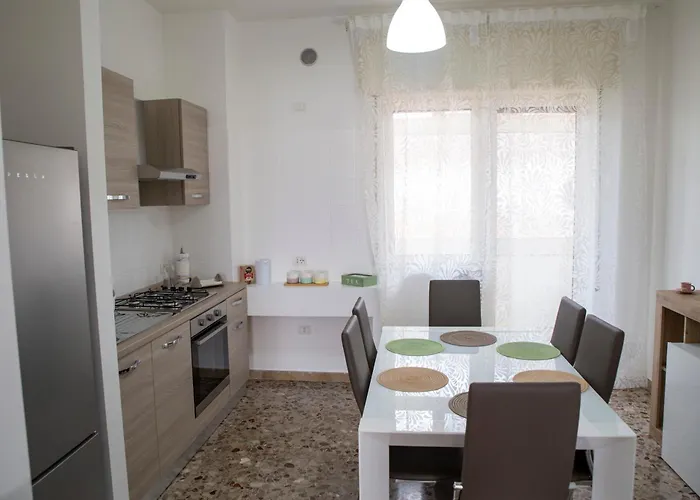 La Casa Del Sole Konukevi *